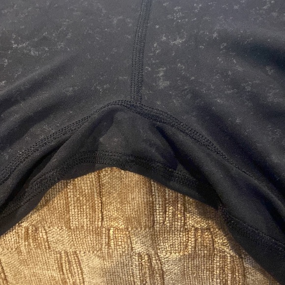 Lululemon Orangetheory OTF Biker shorts Sz 6 - Picture 6 of 8